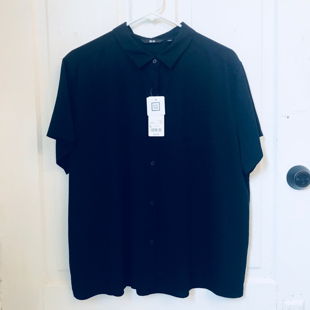 Uniqlo Women’s Rayon Short Sleeve Blouse Sz. L